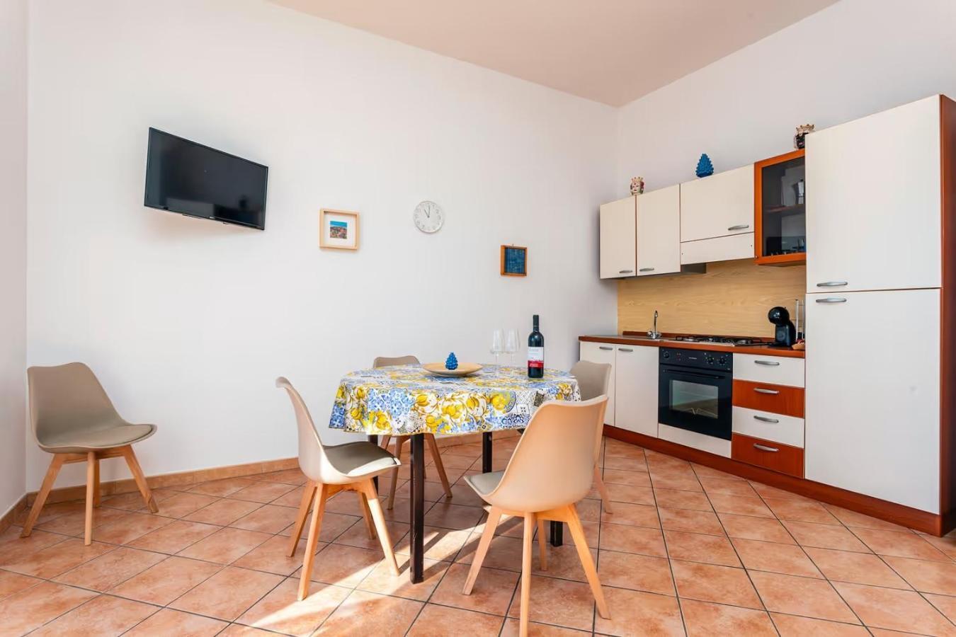 Camia Etna House Apartment Piedimonte Etneo Bagian luar foto